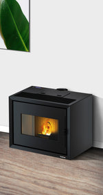 Cargar imagen en el visor de la galería, Estufa de pellet estanca FREEPOINT Modo 9.36 kW negro WIFI incluido
